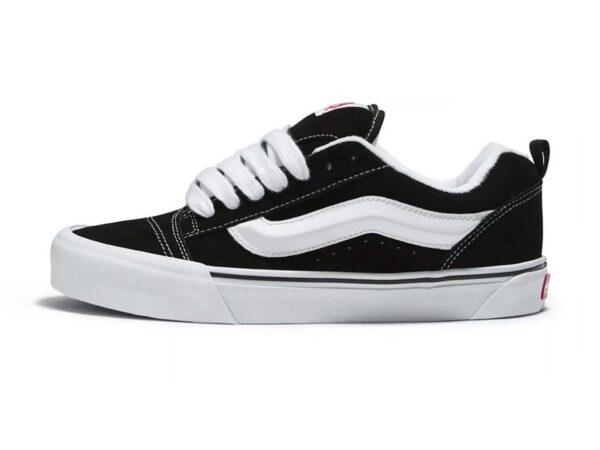 Vans Old Skool Black/White.